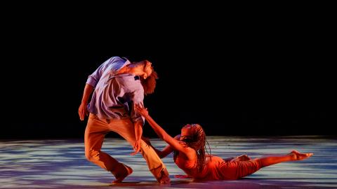 Alvin Ailey American Dance Theater's James Gilmer and Ashley Mayeux in Robert Battle's Unfold. Photo by Paul Kolnik.